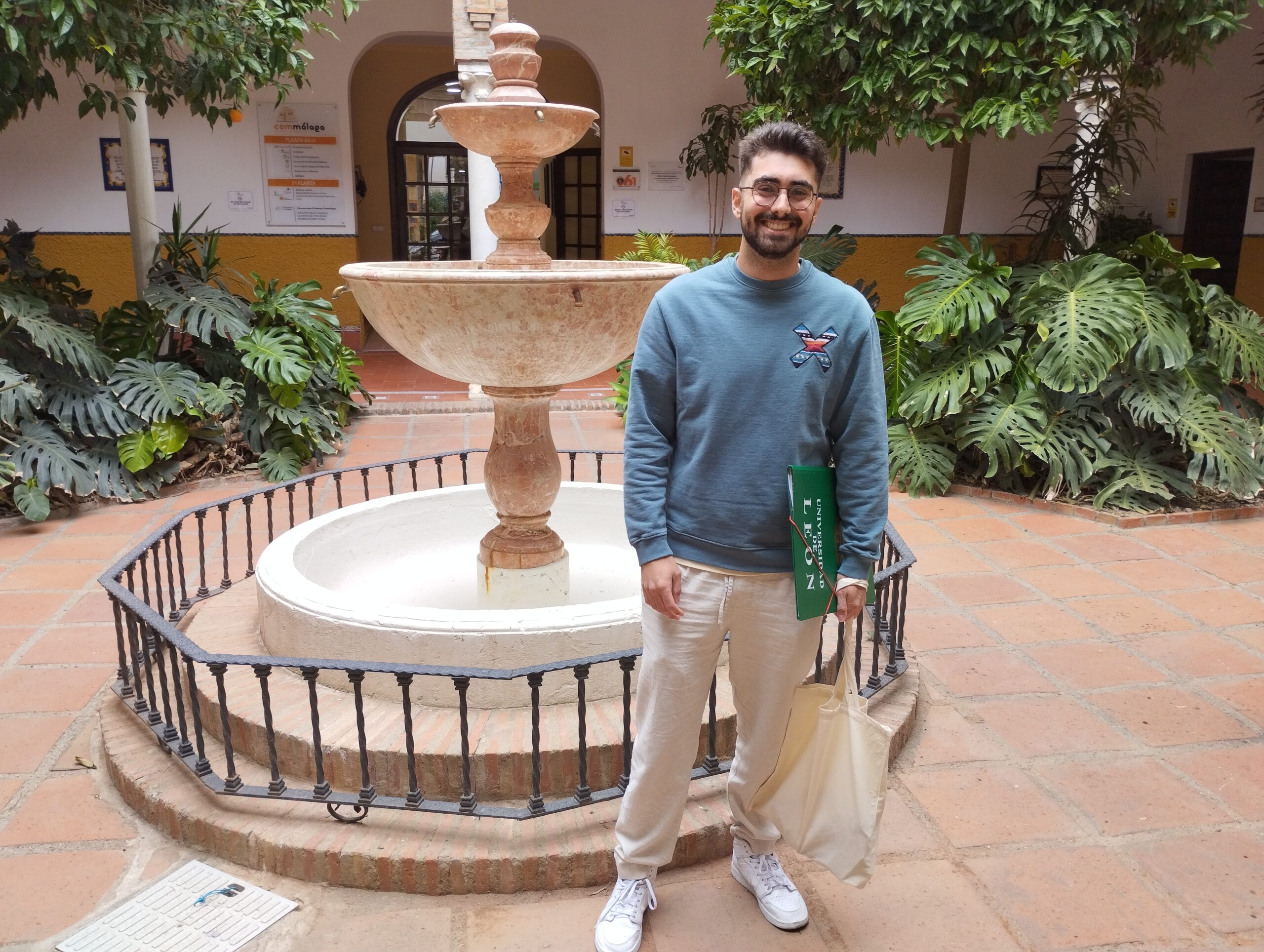 Los MIR eligen Málaga para hacer su residencia y llegan a colegiarse en nuestras oficinas ‘cargados de ilusión’