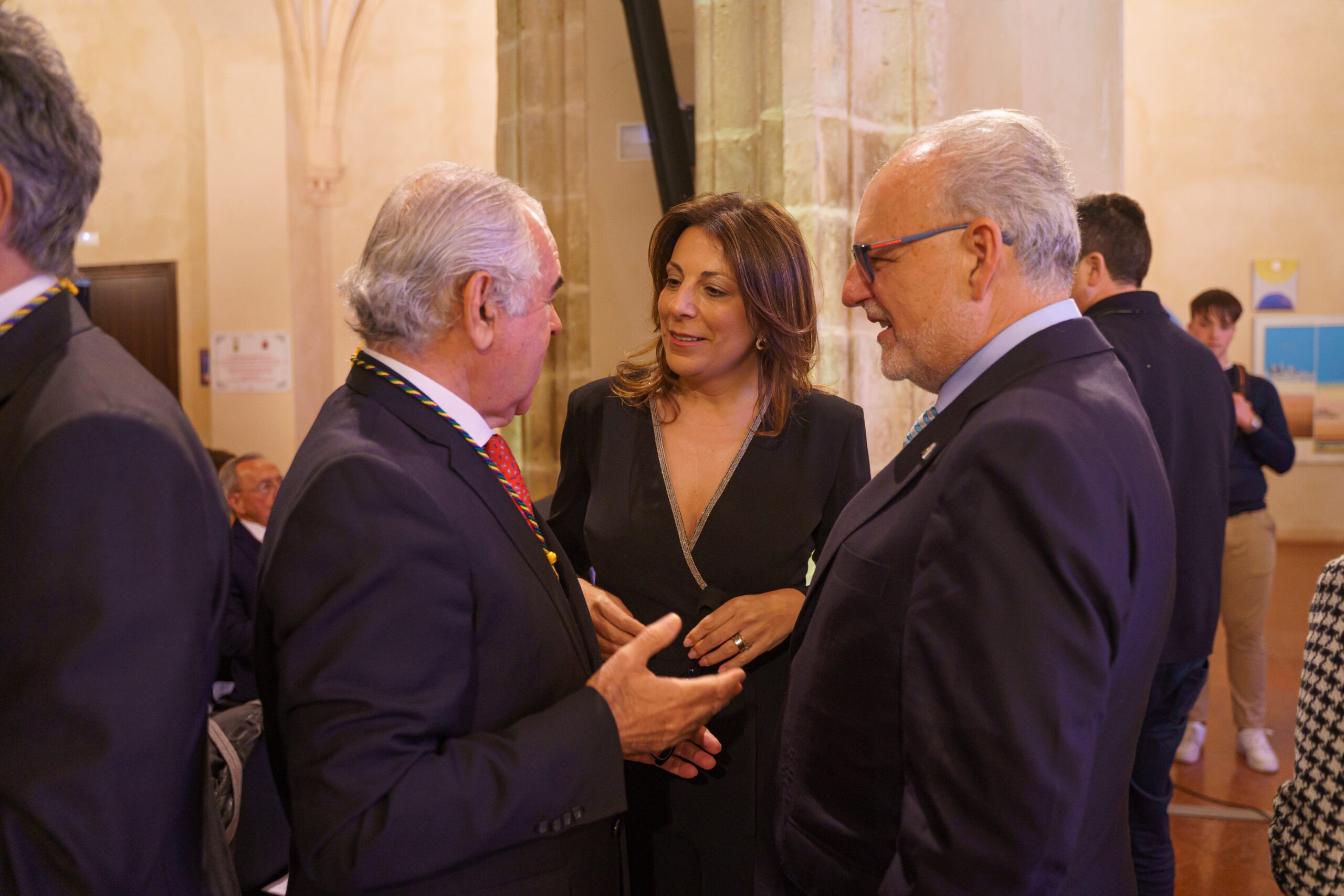 El Colegio reconoce a 15 médicos de Ronda y su comarca