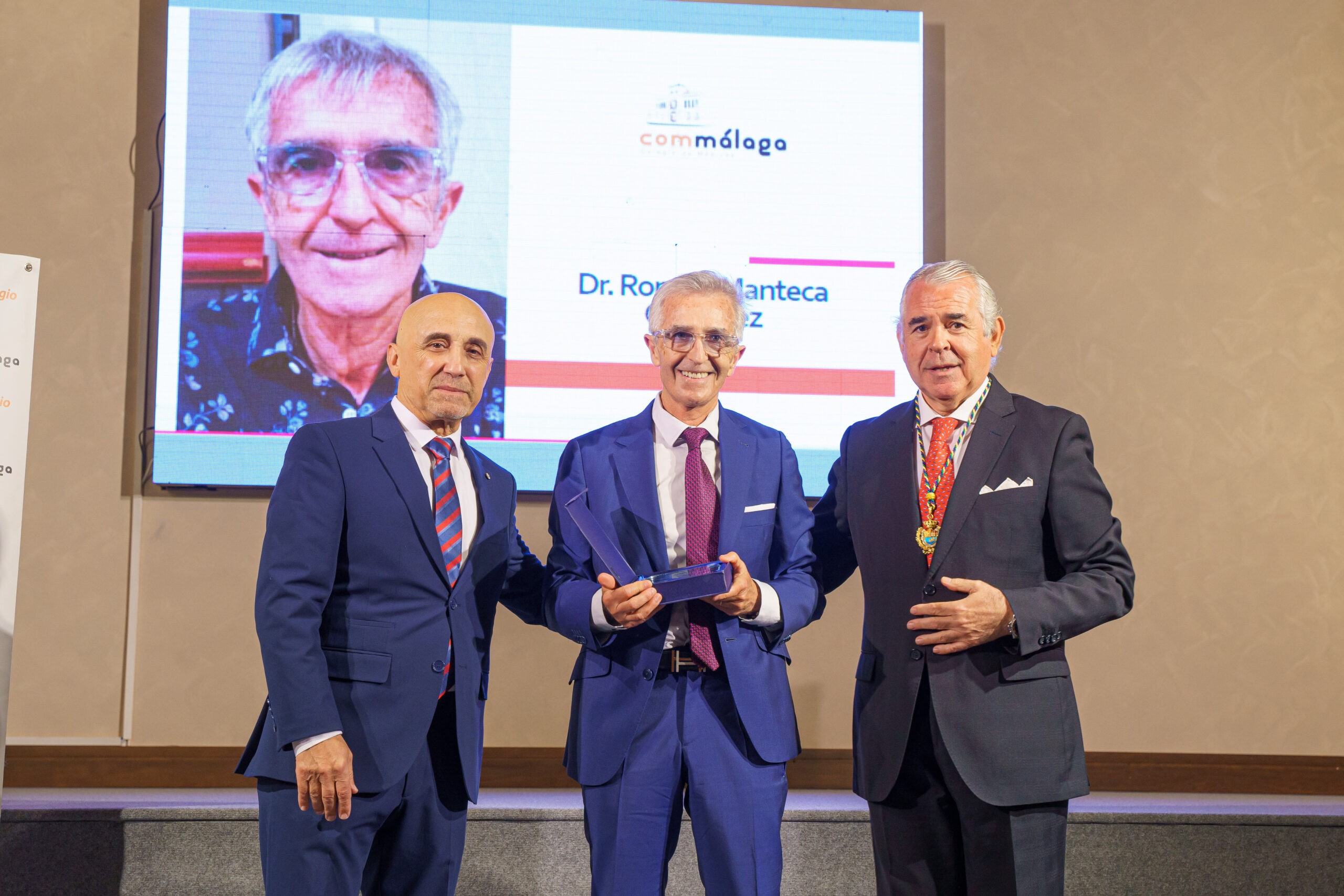 El Colegio reconoce a 15 médicos de Ronda y su comarca